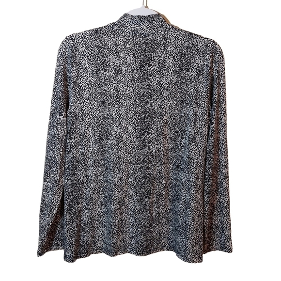 TALBOTS LADIES LONG SLEEVE ANIMAL PRINT TOP- M - Picture 2 of 4